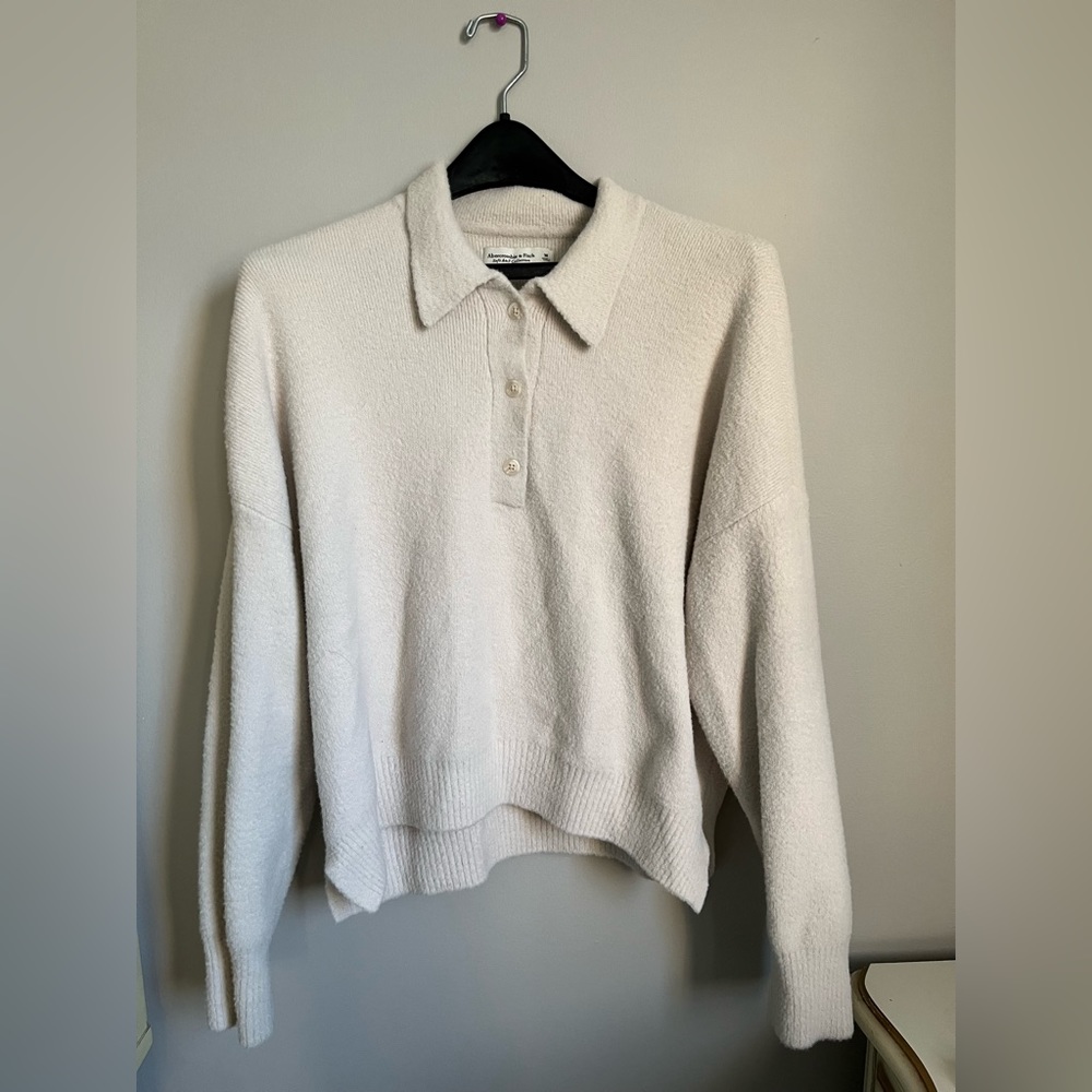 Abercrombie & Fitch Fuzzy Cream Sweater